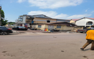 Maison à Kasa-Vubu