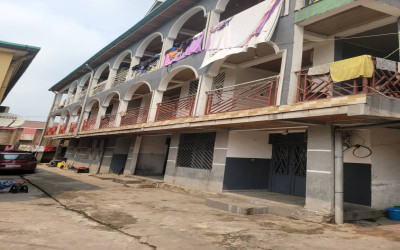 Gallery thumbnail Immeuble à Limete